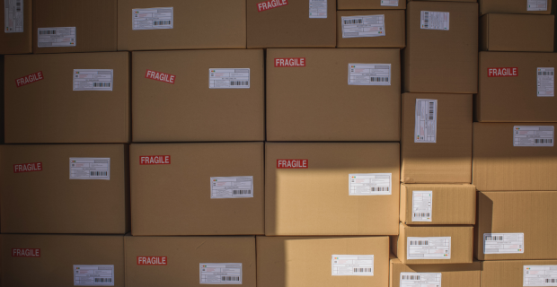 How to Choose the Right Courier Service for Your Business: 10 Top Tips